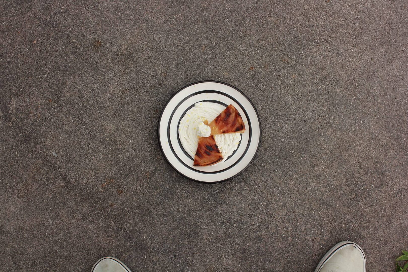 xobei apple pie from above and far away
